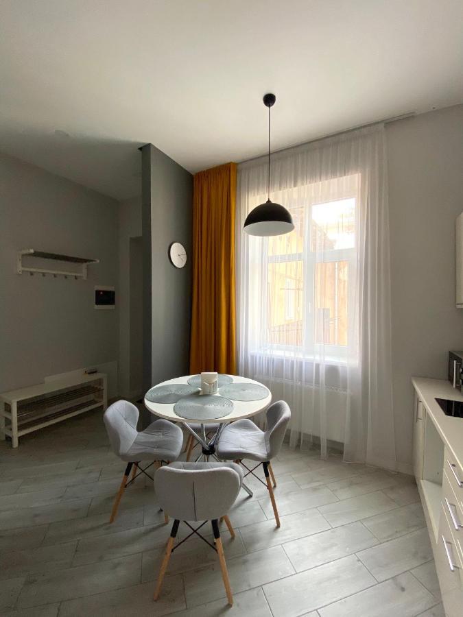 Serbska Apartment Lviv Exterior photo
